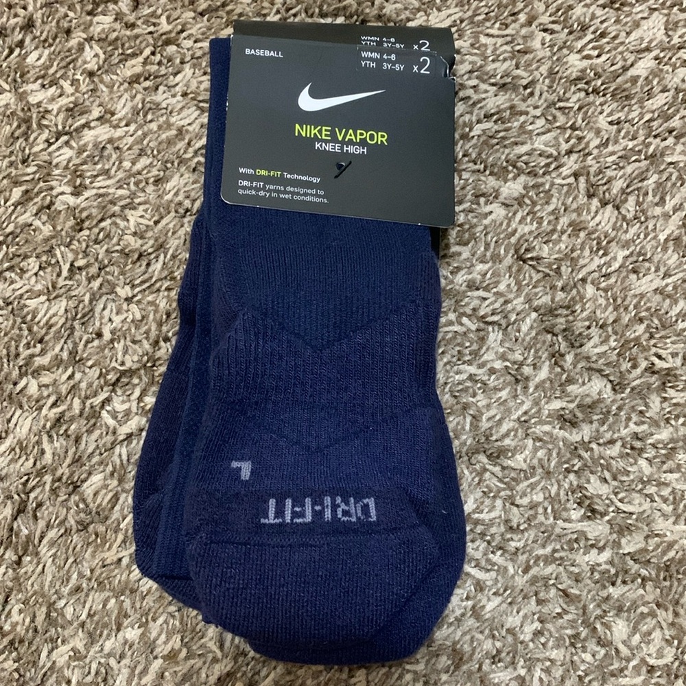 Nike NWT vapor knee high baseball socks blue woman size 4-6 (2 pairs)